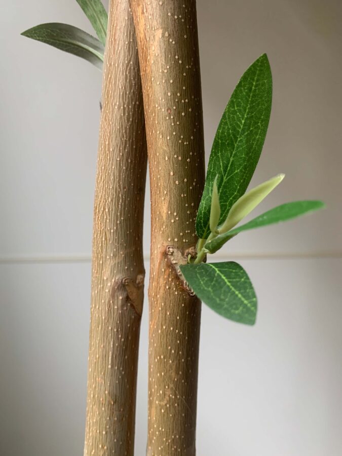 Olivo-artificial-185-cm-selvavita-realista-detalle-tronco